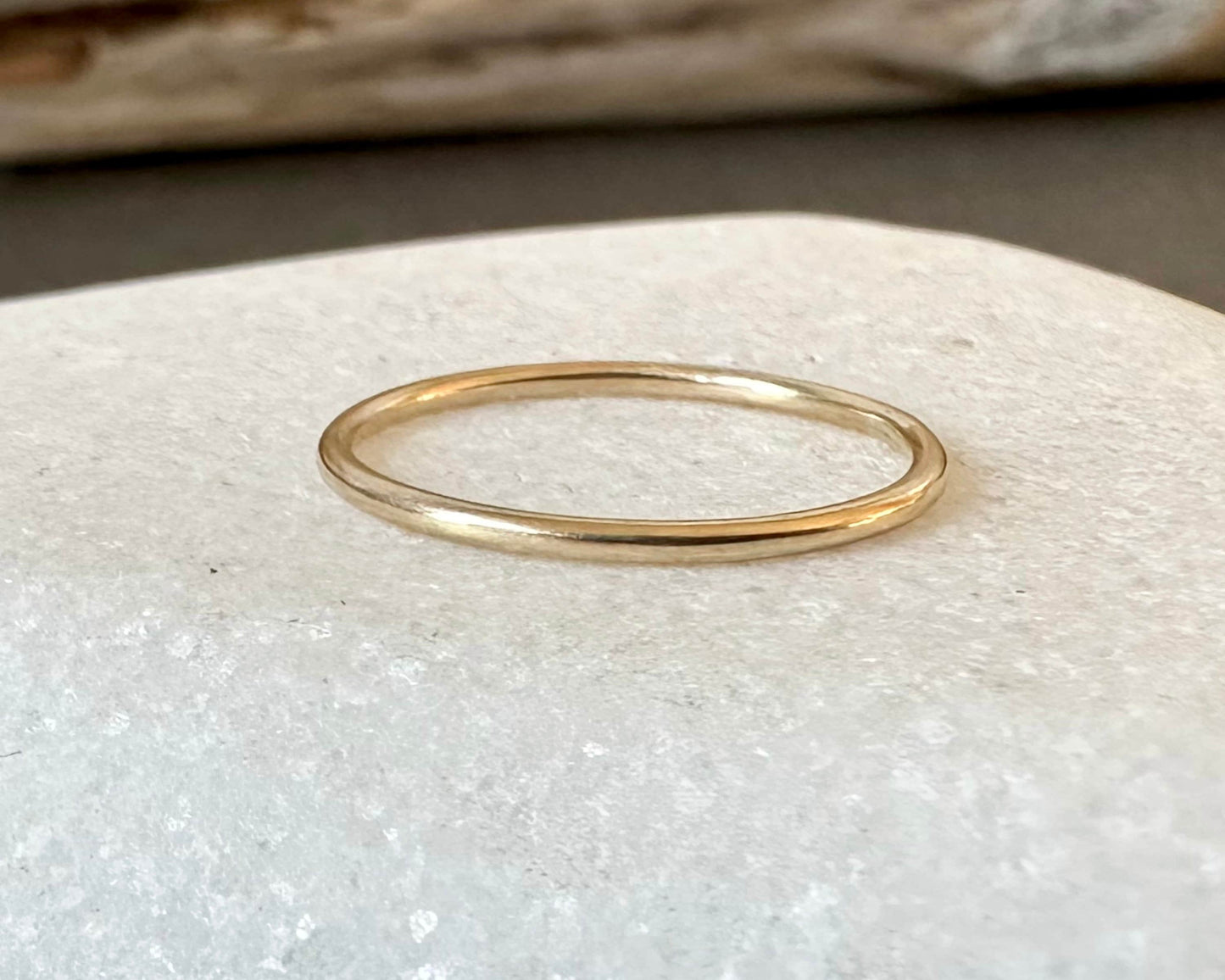 Solid 9ct Gold Ring, 1.2mm, 1.5mm, 1.8mm,Hallmarked plain and Simple Minimalist Ring Band, Handmade Gold Stackable Ring, Custom Wedding Band
