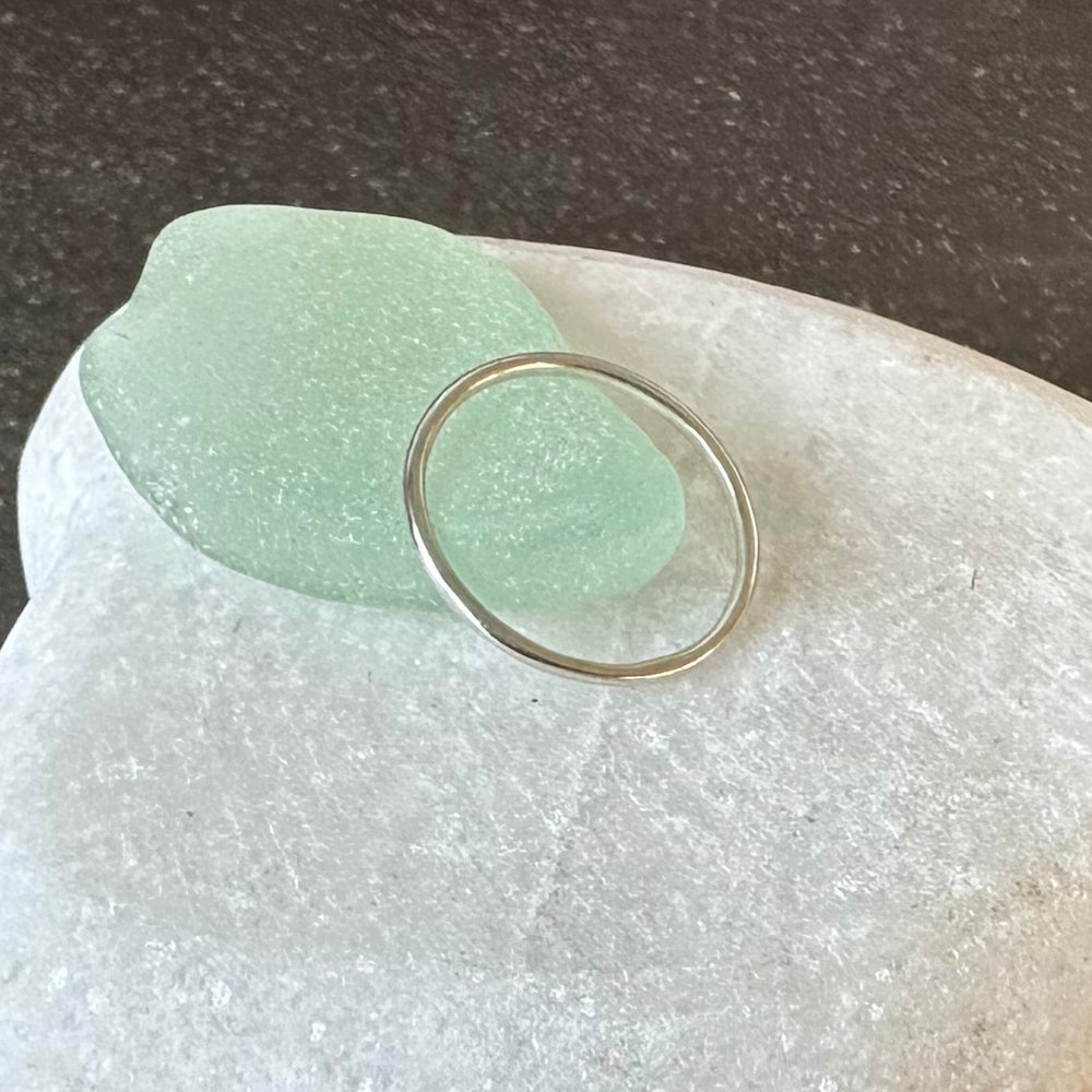 
                  
                    Set of Two Skinny 1.2mm 925 Sterling silver rings, Plain Ring, Hammered Ripple Pattern, Simple Minimalist Ring Band,
                  
                