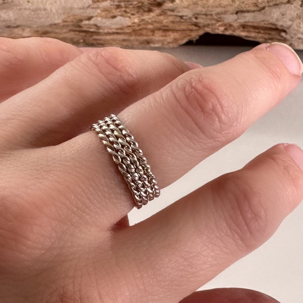 
                  
                    925 Sterling Silver Twisted  Ring Band, Handmade Minimalist Ring Band, 1.5mm Stacking Ring, Skinny Thumb Ring
                  
                